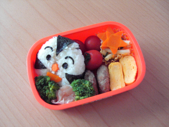 おむすびマン弁当.jpg