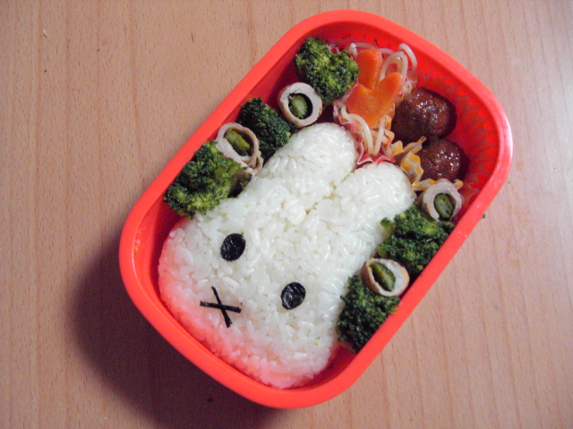 ミッフィーちゃん弁当.jpg